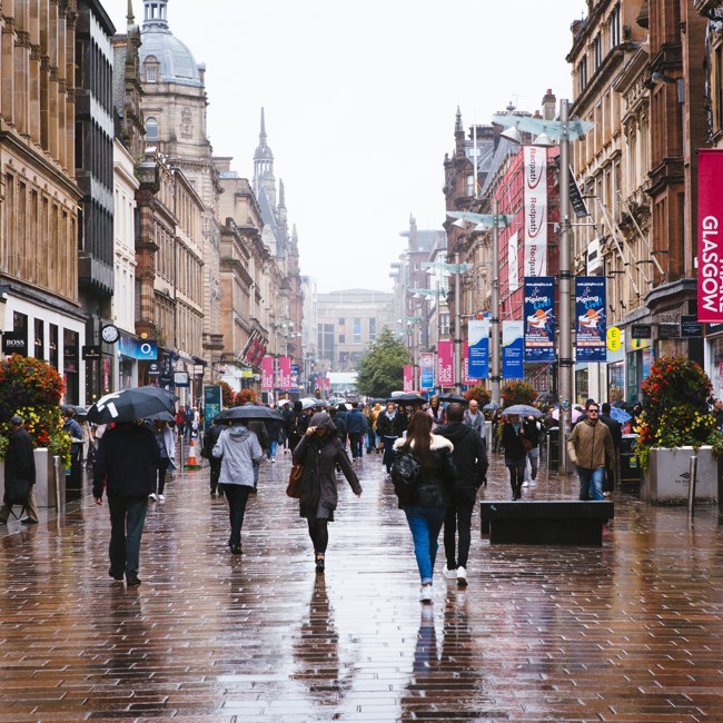 UWS Students in Glasgow City | City Bus Tours of Glasgow | University of the West of Scotland